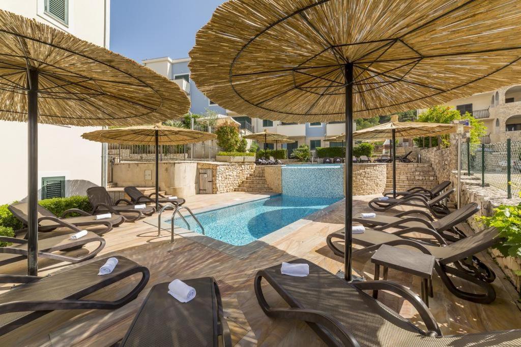 Apartment Livia Slatine Exterior foto